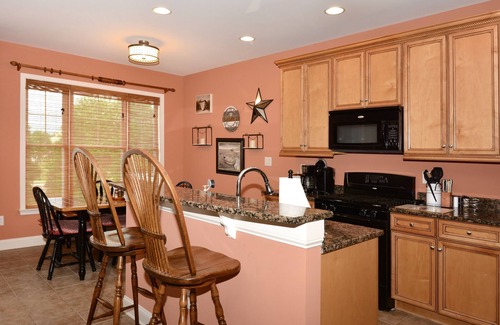 Rehoboth Beach House | Spacious/Clean 3BR Rehoboth Beach Townhouse w/Pool/Tennis/Playground/Parking