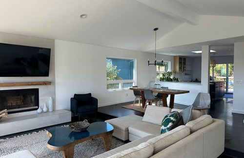 El Granada House | Spacious Coastal Retreat Near the Harbor, Beaches, Trails, and Restaurants