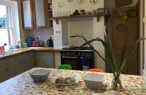 Hill Head Cottage | spacious Coastguard cottage near to Hampshire's sites, sea side retreat