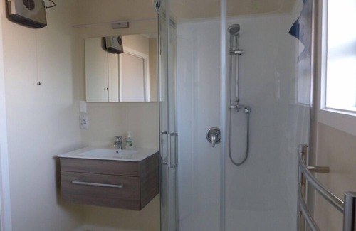 Otematata House | Spacious, comfortable holiday home by the lakes.