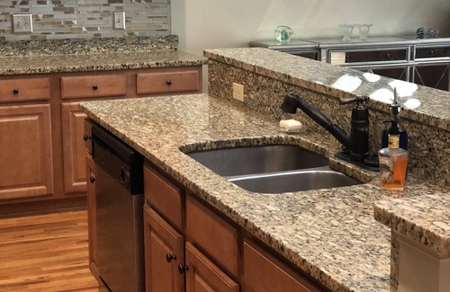 Dadeville Condo | Spacious Condo at Lake Martin, AL