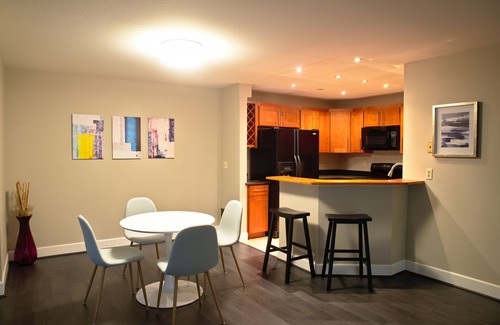 Northwest Bellevue Apartment | Spacious condo in downtown Bellevue