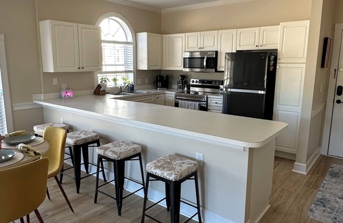 Central Myrtle Beach Condo | Spacious Condo on the 4th Hole of Pine Hills Golf Course