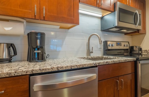 Copper Mountain Village Condo | Spacious Condo, Short Walk to Lifts. SH301