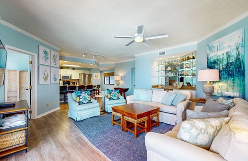 Orange Beach Condo | Spacious condo with views, pool, beach access, & private fishing pier