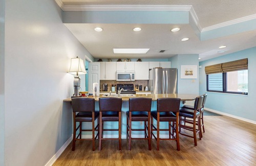 Orange Beach Condo | Spacious condo with views, pool, beach access, & private fishing pier