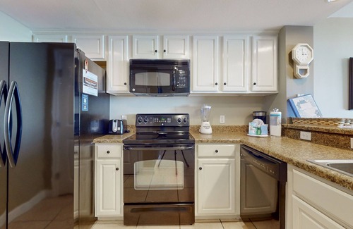 Fort Walton Beach - Destin Condo | Spacious condo with amazing views, pools, & easy beach access