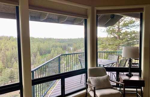 Century West Condo | Spacious condo with breathtaking views of the Deschutes River