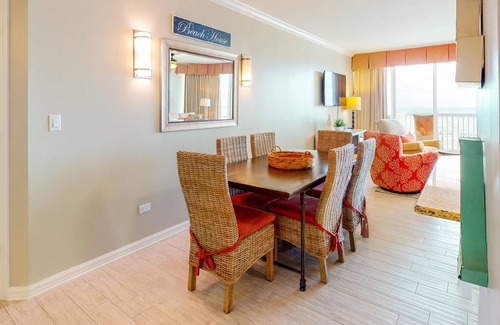 Fort Walton Beach - Destin Condo | Spacious condo with Gulf-front balcony, central AC, WiFi, & outdoor pool