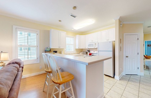 St. James Condo | Spacious condo with marina & Intercoastal views, screened-in balconies, W/D & AC