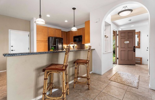 Waikoloa Condo | 🏖️Spacious Corner Unit | Concierge Included | Central AC