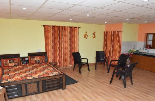 The Mall Road House | Spacious Cottage near Hathipaon Park Estate