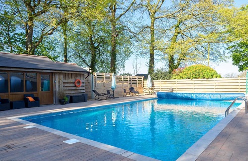 Falmouth Cottage | Spacious cottage, sleeps 6, shared pool/hot tub nr Falmouth/Helford River