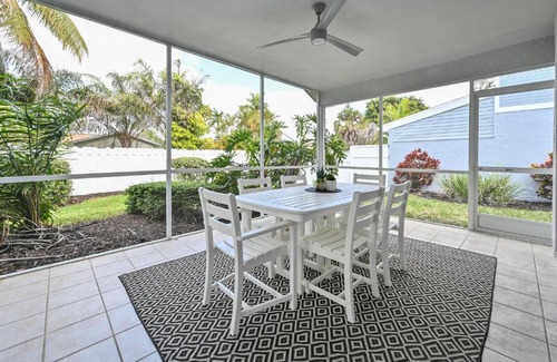 Coachman Glen Villa | Spacious+Cozy Home, near the beach, heated pool.
