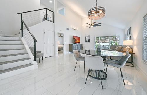 Coachman Glen Villa | Spacious+Cozy Home, near the beach, heated pool.