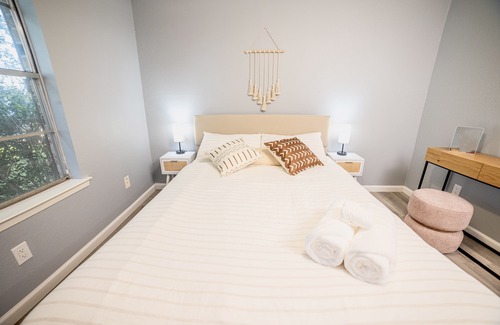 Watauga House | Spacious - Cozy - Prime Location - Welcoming Home