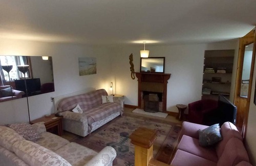Arnisdale Cottage | Spacious croft cottage in Scottish Highlands