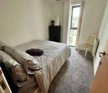 Selhurst Apartment | Spacious Croydon Flat