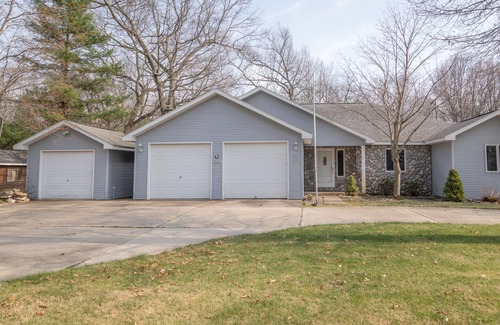 Caseville House | Spacious Custom Caseville home Steps 2 Beach/Woods
