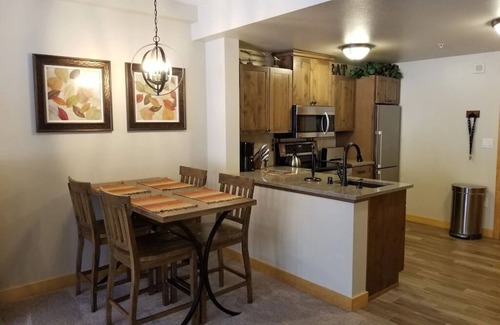 Copper Mountain Village Condo | Spacious Deluxe Studio in Center Village, Walk to Lifts, Passage Point 324