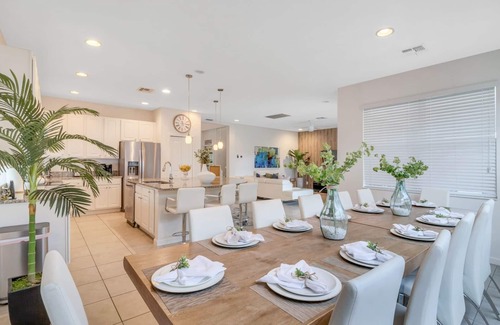 Kissimmee House | "Spacious Disney Getaway: Private Pool, Game Room, and BBQ for the Whole Family"