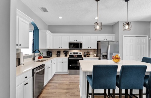 West Kissimmee House | Spacious Disney Villa | Theater, Arcade, Pool, Spa