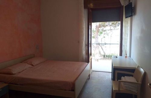 Pineto Bed & Breakfast | Spacious double room beside the sea