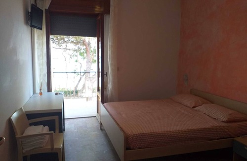 Pineto Bed & Breakfast | Spacious double room by the sea