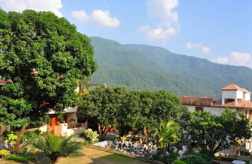 Rishikesh Cottage | Spacious Double Room Near Ram Jhula