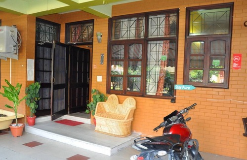 Rishikesh Cottage | Spacious Double Room Near Ram Jhula