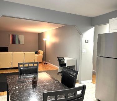 Yellowknife Apartment | Spacious Downtown 3BR Home, 4bds
