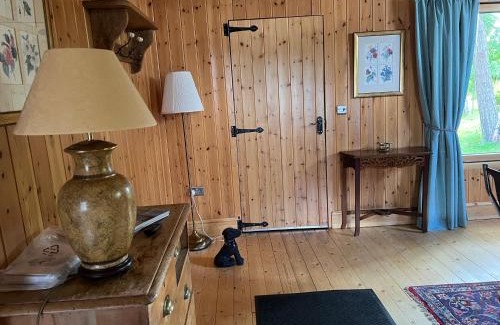 Pitchcombe Apartment | Spacious eco-energy timber barn in Chadbury