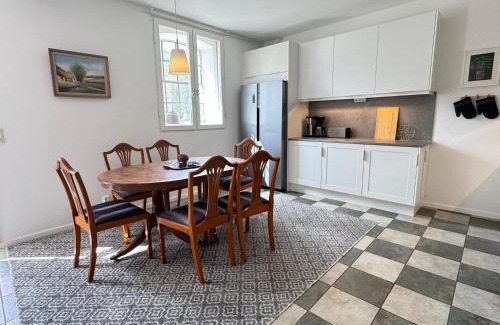 Lilla Beddinge Apartment | Spacious & elegant apartment in a stable at Kvarnviks Gård