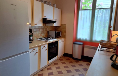 Chaparon House | Spacious family house from 30'S years, with private access to the Annecy Lake
