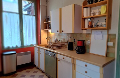 Chaparon House | Spacious family house from 30'S years, with private access to the Annecy Lake