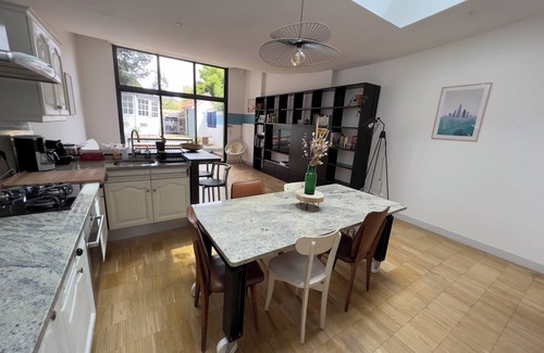 La Roche-sur-Yon House | Spacious family home - Hyper Centre 3 bedrooms + patio | Near train station