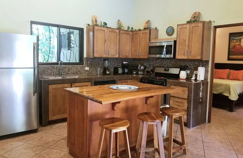Manuel Antonio House | Spacious family friendly home centrally located in the heart of Manuel Antonio