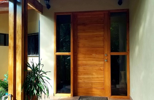 Manuel Antonio House | Spacious family friendly home centrally located in the heart of Manuel Antonio