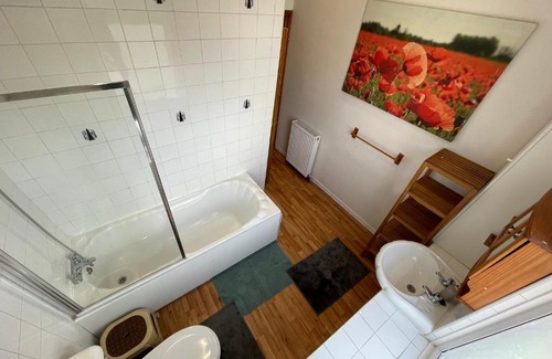 Shacklewell Apartment | Spacious Family Flat