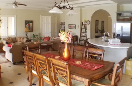 Black Rock Apartment | Spacious, Family Friendly, Top Floor, 3 Bedroom Apartment on the Beach