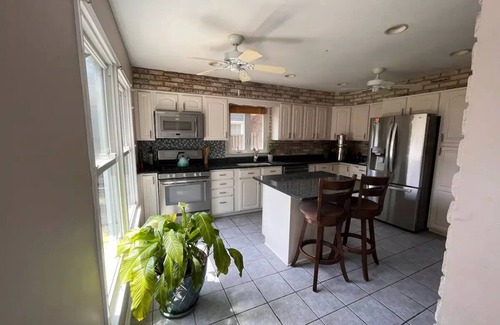 Hillcrest House | Spacious Family-Friendly Home in Historic DC
