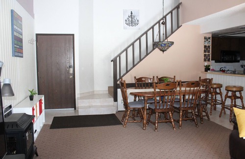 Brian Head Condo | Spacious, Family-friendly 3b/3b Brian Head Condo! Walk to Giant Steps Ski Lift!