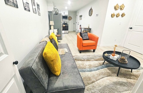 Southeast Calgary House | Spacious Family Friendly Suite with free PS5 Gaming, Netflix, PRIME and more