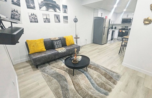 Southeast Calgary House | Spacious Family Friendly Suite with free PS5 Gaming, Netflix, PRIME and more