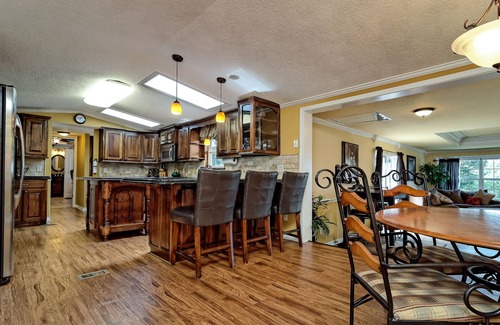 Lowell House | 💦 ☀️Spacious Family Friendly Home with Large Private Pool 🏊 💦 🤿