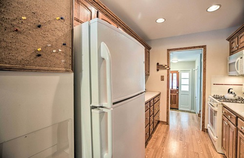 Glenwood House | Spacious Family Glenwood Estates Home w/Hot Tub!