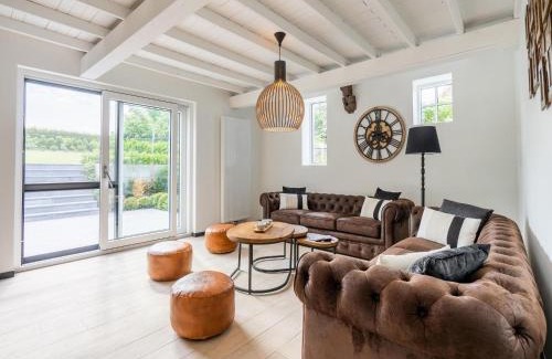 Mont-de-l'Enclus House | Spacious Family Holiday Home