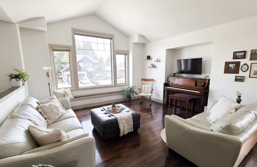 Clearwater House | Spacious Family Home