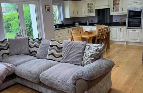 Belfast House | ☘️Spacious Family Home in Belfast