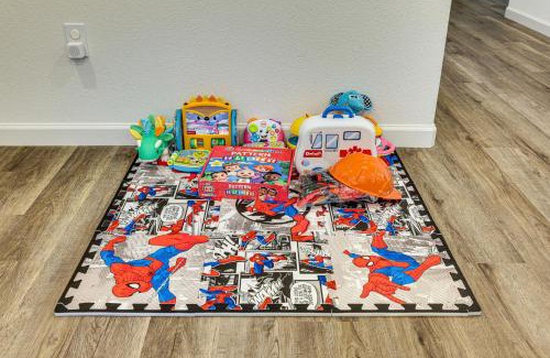 Stockton House | Spacious Family Home in Stockton - Pets Welcome!